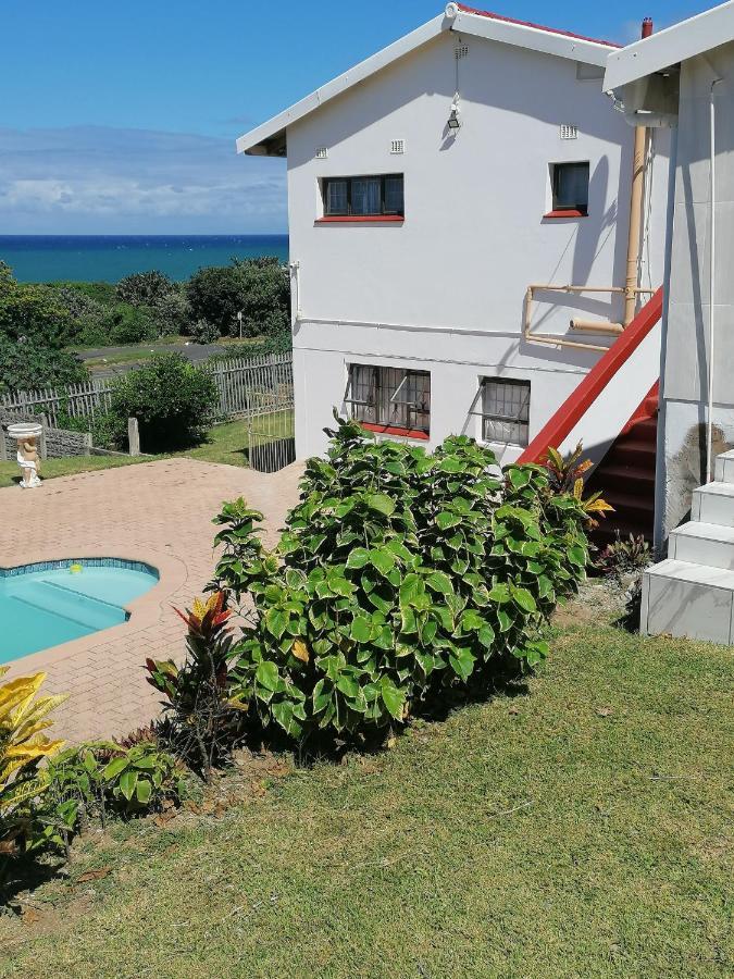 The Whitehouse Hotel Port Shepstone Exterior photo