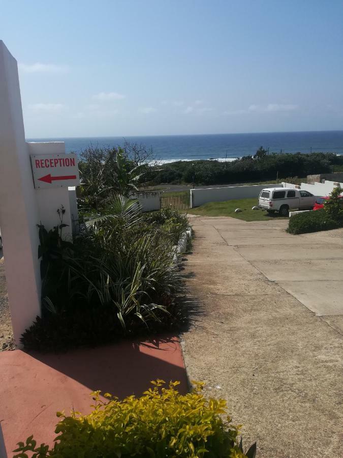 The Whitehouse Hotel Port Shepstone Exterior photo
